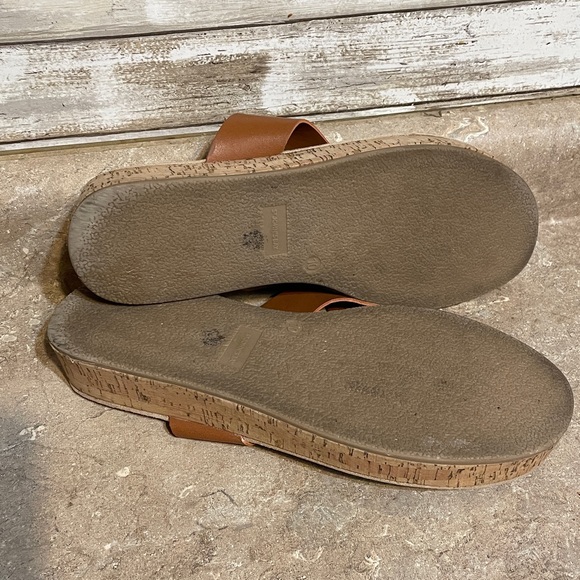 St. John's Bay  Size 10 Women's Brown and Tan Sandals - Picture 7 of 10